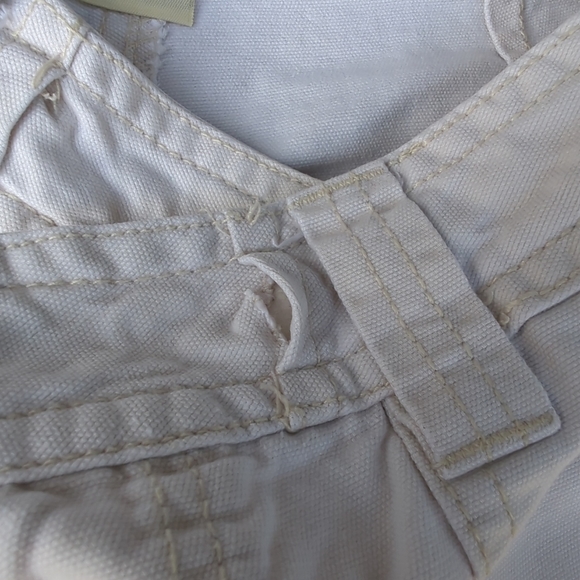 St. John's Bay Chino Shorts Off White Color 4 Pockets Size 6 - Picture 7 of 12